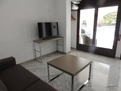 Andaluz - Spacious Natural Reserve - Sea View Roses